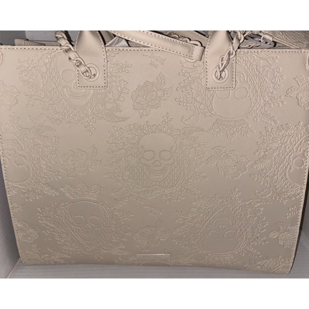 Betsey Johnson Xokiara2 Embossed Tote Bag White Skulls Halloween Satchel Purse - Picture 9 of 16
